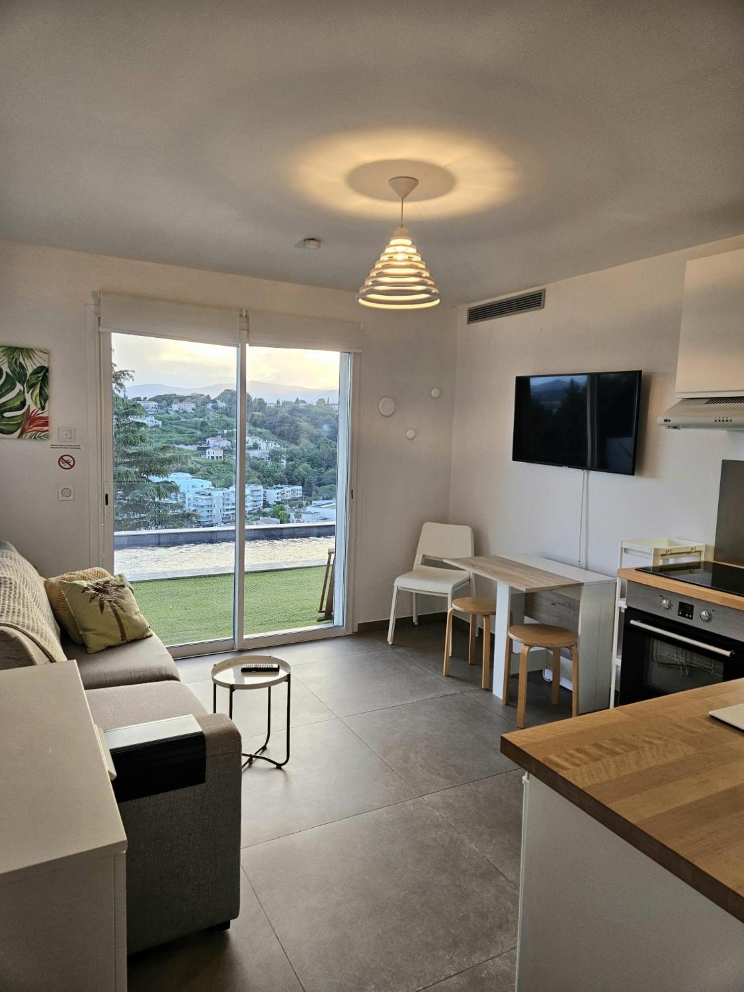 Twenty Rent Hotel Cagnes-sur-Mer Luaran gambar